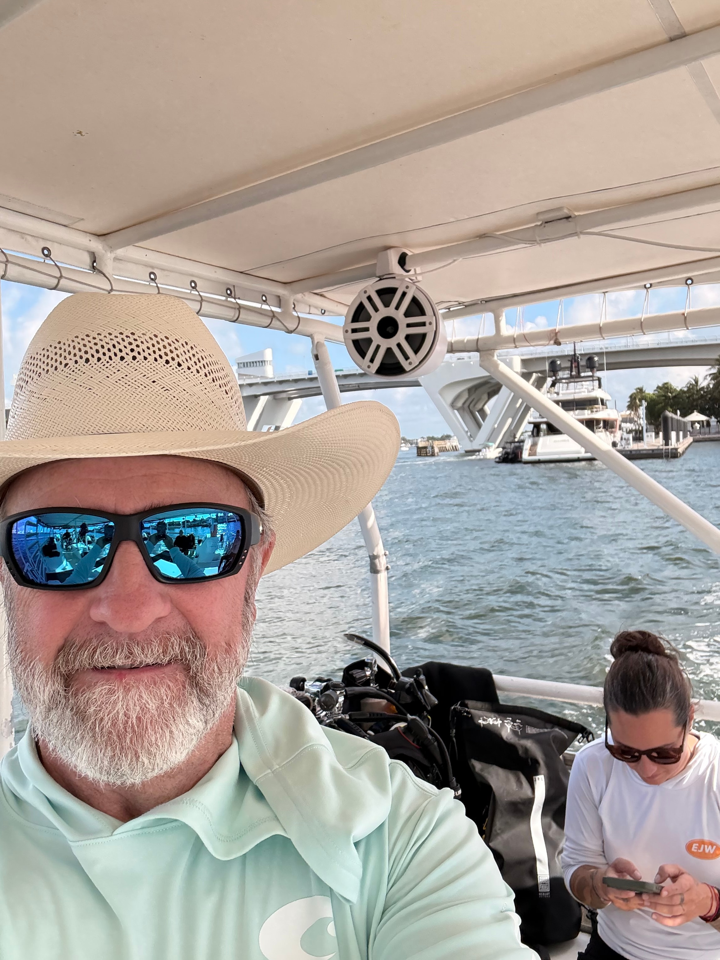 Diving Cowboy's instructor